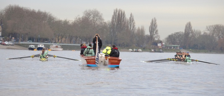 The start. On the left (Surrey) in the yellow boat is “Needs”. On the right (Middlesex) in the white boat is “Hallam”.